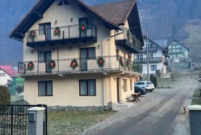 OFERTA LAST MINUTE! Pensiune 6 camere Moeciu de Sus disponibila pentru REVELION - 1