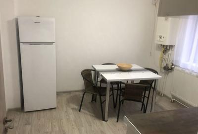 Apartament cu 3 camere decomandat în Central - 4