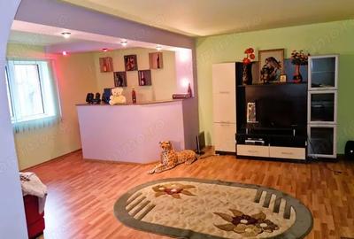 Casă cu 5 camere cu Teren 1500 Mp în Turia - 6
