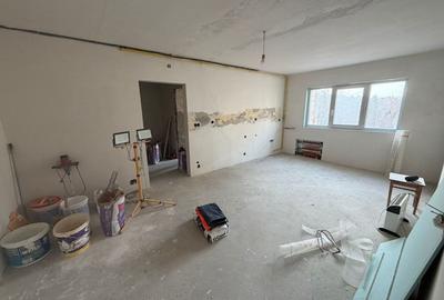 Apartament cu 3 camere semidecomandat în Central - 2