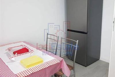 Apartament cu 3 camere în Independenței - 9