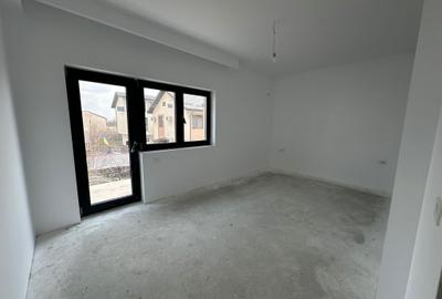 Casă individuală cu 5 camere cu Canalizare în Central - 7