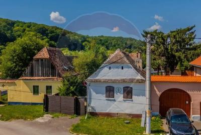 Casă cu 4 camere cu Teren 5576 Mp în Bunești - 3
