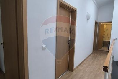 Casa tip duplex de inchiriat - 30