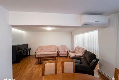 Apartament cu 3 camere în Faleza Nord