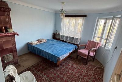 Casă cu 3 camere în Jiul - 2