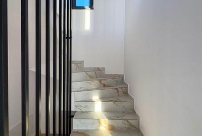 Casă cu 4 camere cu Teren 410 Mp în Miroslava - 3