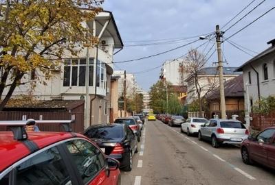 Birou, de 51 mp, în 1 Mai - 9