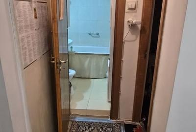 Bd. Timisoara - Frigocom 2 camere semidecomandate et. 4/10, cu balcon - 3