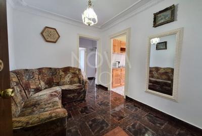 Apartament cu 3 camere decomandat, mobilat în Vasile Aaron - 2