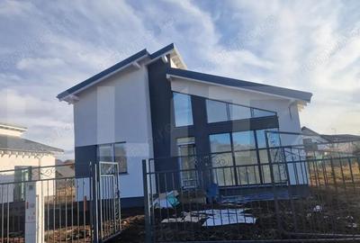 Casă cu Teren 500 Mp în Hărman - 1