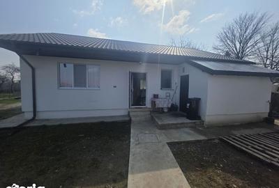 Casă cu 4 camere cu Teren 90 Mp în Central - 8