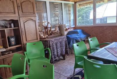 Casă cu 6 camere în Central - 10