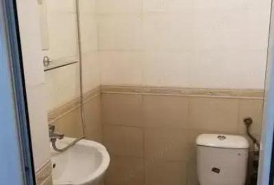 Apartament o camera de vanzare zona Tractorul - 1