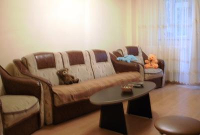 Apartament cu 2 camere semidecomandat în Ghencea