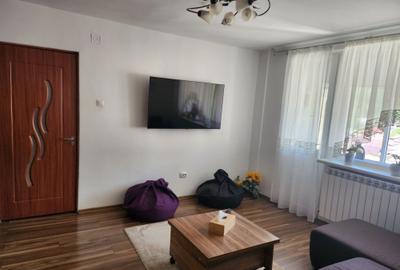 Apartament cu 3 camere semidecomandat în Central - 6