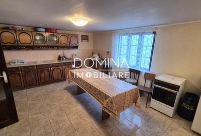 Casă cu 3 camere cu Teren 8658 Mp în Scoarța - 4