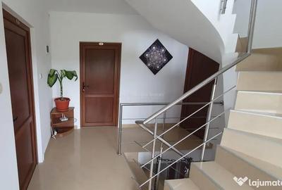 Casă cu 14 camere cu Teren 650 Mp în Nord - 2