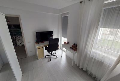 Casă cu 4 camere cu Teren 245 Mp în Central - 2