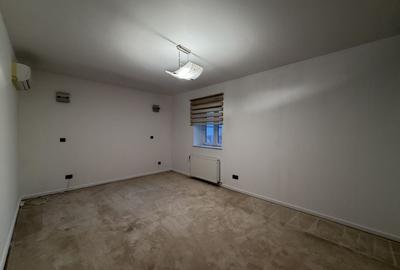 Vila in cartier rezidential cu gradina de 350 mp - 17