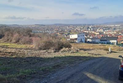 Teren de 900 mp, în Central - 3