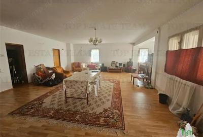 Vila spatioasa 525metri totali de inchiriat in centru Bolintin-Deal - 22