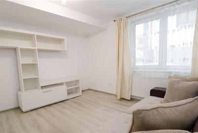 Apartament cu 2 camere nedecomandat în Tractorul - 15