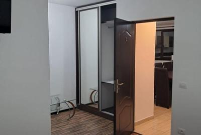 Casă cu 4 camere în Palazu Mare - 3