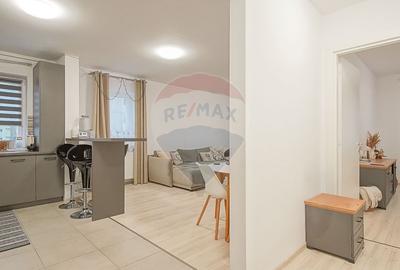 Apartament cu 2 camere decomandat, mobilat în Tractorul - 11