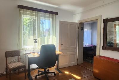 Casa situata in Rasnov, constructie din caramida D+P+pod, teren 395 mp - 24