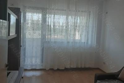 Proprietar inchiriez apartament decomandat 2 camere moderne - 4