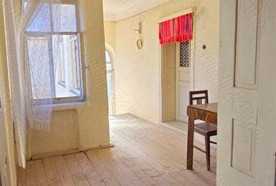 Vand casa la tara - 3