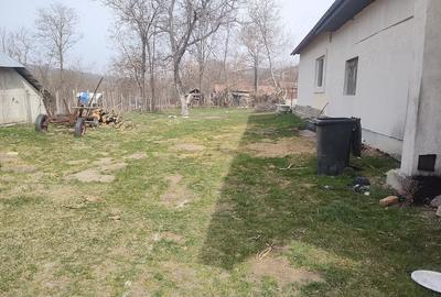 Teren de 2800 mp, în Racovițeni - 1