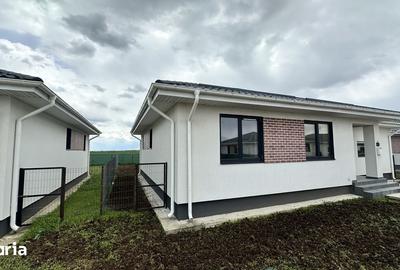 Casă cu 4 camere cu Teren 510 Mp în Balotești - 3