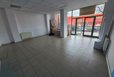 Spațiu comercial, de 100 mp, în Vărsătura - 2