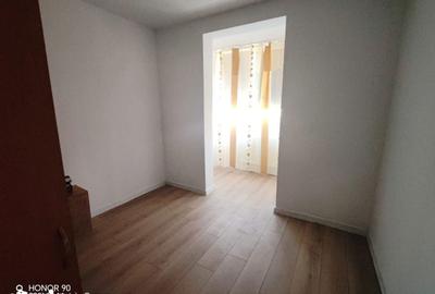 Apartament cu 4 camere în Central - 3