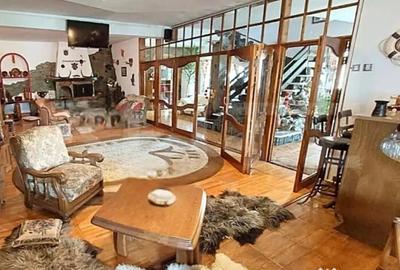 Casă cu 5 camere cu Teren 3000 Mp în Central - 2