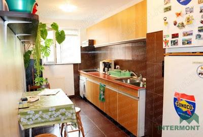 Apartament cu 2 camere decomandat în Central - 7