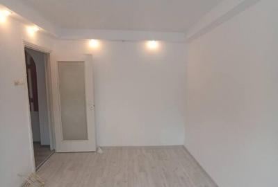 De vanzare garsoniera pe strada Vasile Goldis in Sfantu Gheorghe - 11