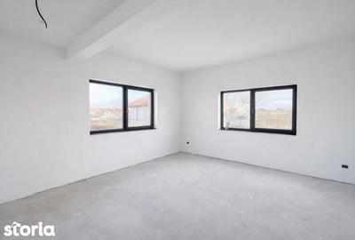Casă cu 4 camere cu Teren 750 Mp în Jucu - 5