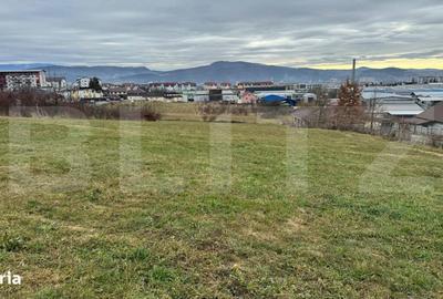 Teren de 4600 mp, în Central - 4