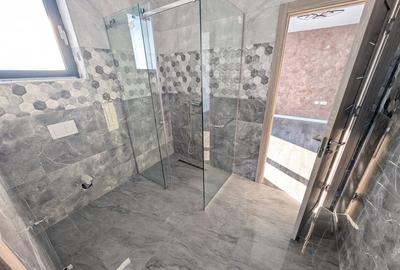 Casă individuală cu 6 camere cu Canalizare în Central - 18