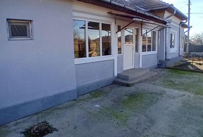 Casă cu 4 camere în Mârzănești - 8