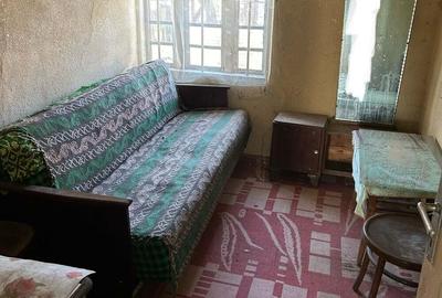 Casă cu 5 camere cu Teren 2000 Mp în Bălțești - 3