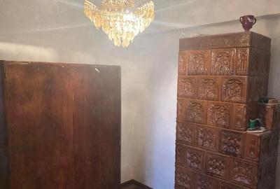 Apartament cu 3 camere semidecomandat în Saraiu - 2