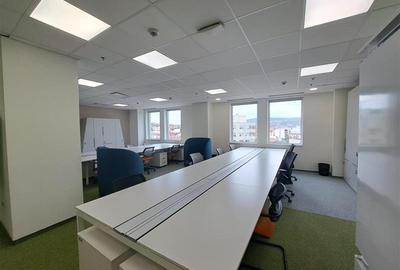 Birou, de 250 mp, în Central - 2