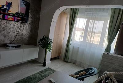 Zona Gheroghe Lazar de vanzare apartament cochet cu 2 camere - 2