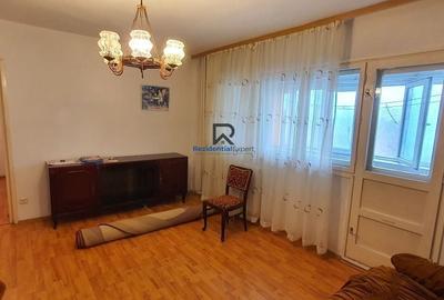 Apartament cu 3 camere semidecomandat în Costin Georgian - 3