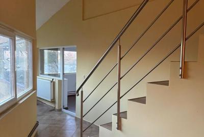 Casă cu 10 camere cu Teren 2852 Mp în Popești-Leordeni