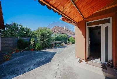 Casa si teren de 1397 mp de vanzare in Ineu, la 18 km de Oradea - 12